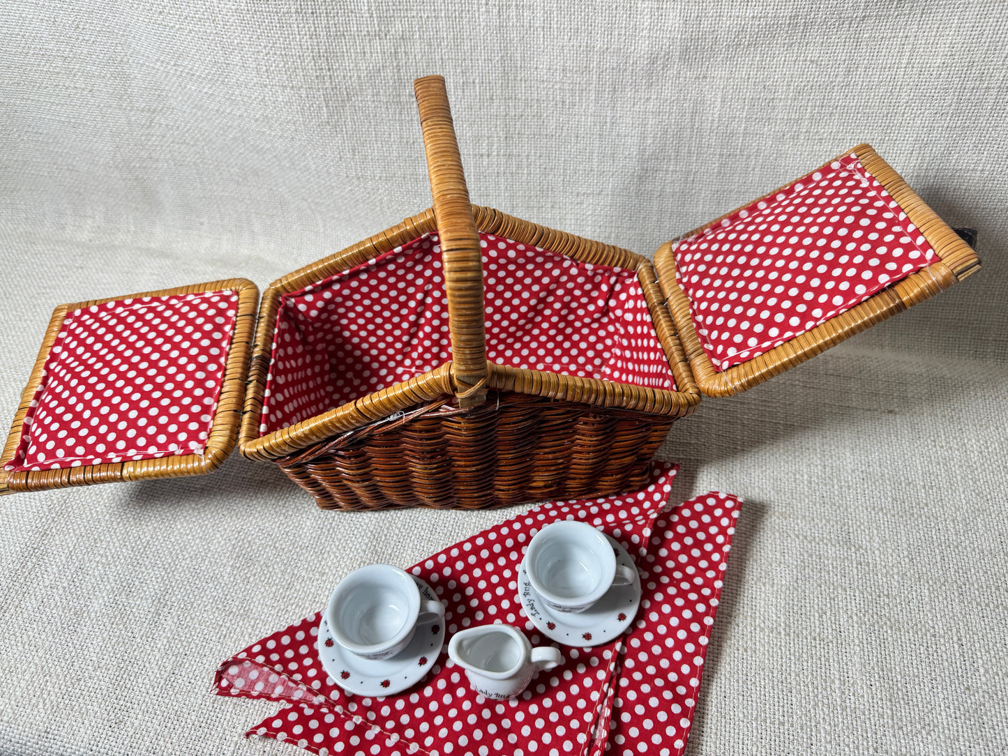 Wicker Basket with handle child's tea party set