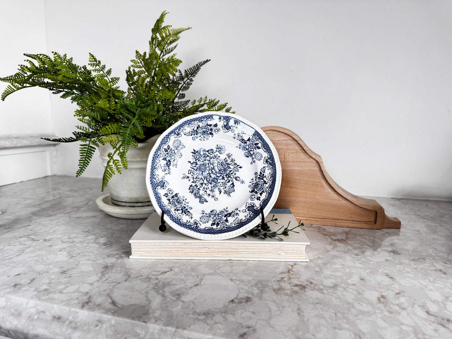 Kensington Staffordshire Ironstone Blue and White Decorative Plate - Balmoral Pattern