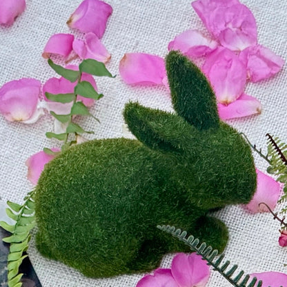Charming Garden Rabbit Decor