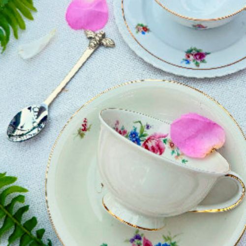 Honeybee Tabletop Spoons – Set of Four